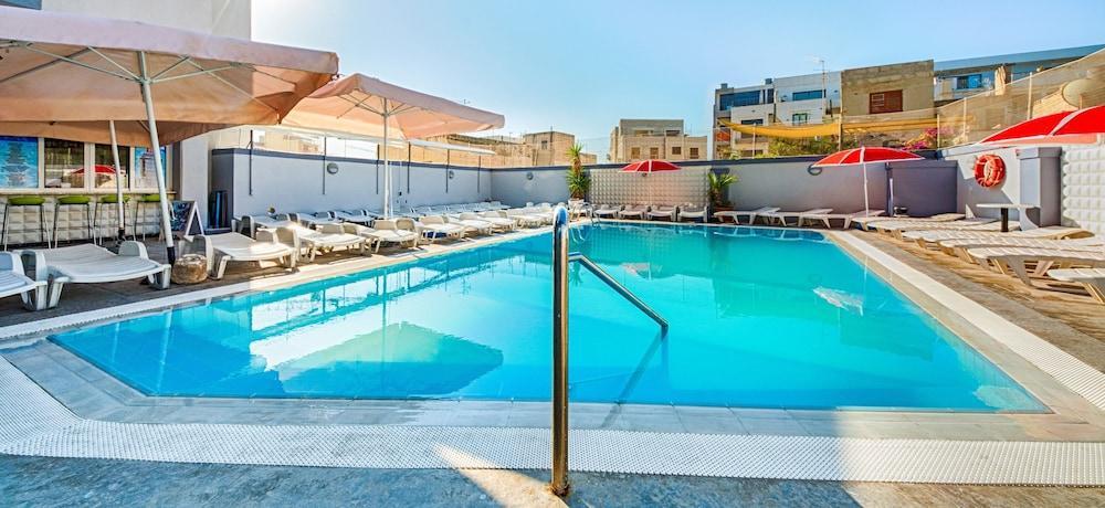 Dean Hamlet Hotel Saint Julian's Екстер'єр фото