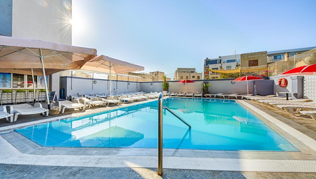 Dean Hamlet Hotel Saint Julian's Екстер'єр фото