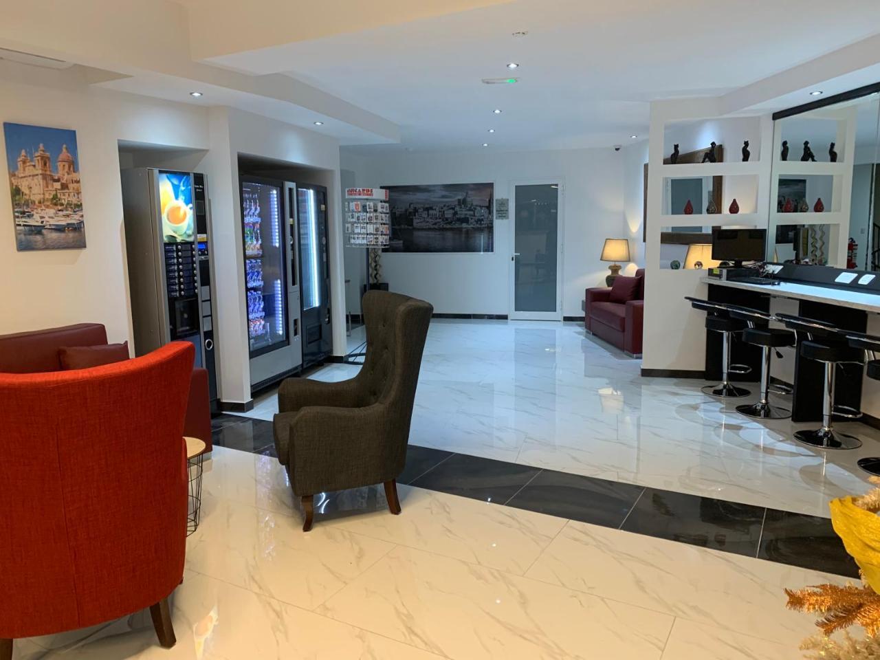 Dean Hamlet Hotel Saint Julian's Екстер'єр фото